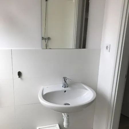 Oliver بالاتوليلّي