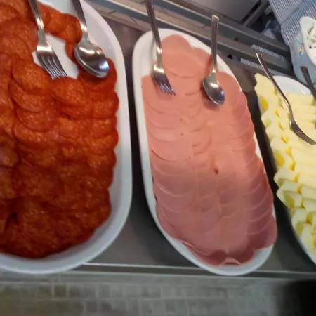 Oliver بالاتوليلّي