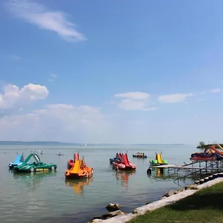 Oliver بيت ضيافة