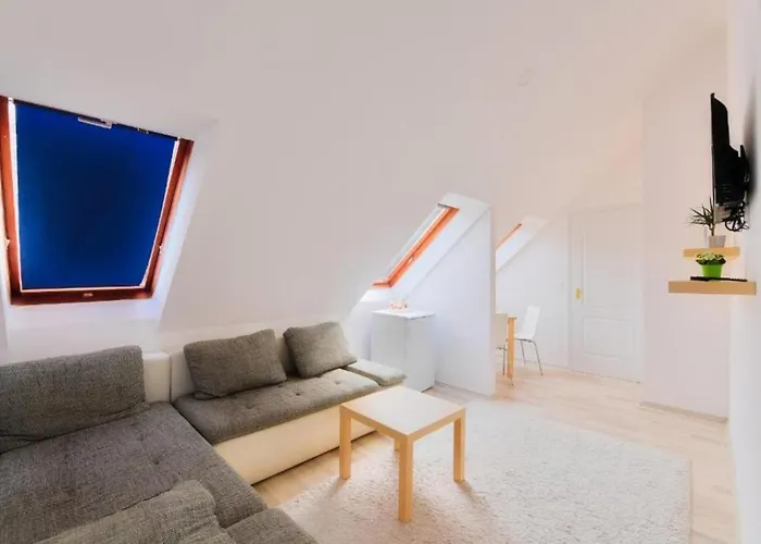 Oliver بيت ضيافة