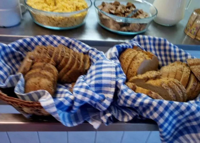 Oliver بيت ضيافة *